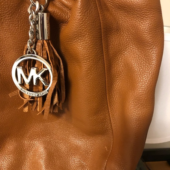 ⭐️Michael Kors Handbag - Picture 5 of 10